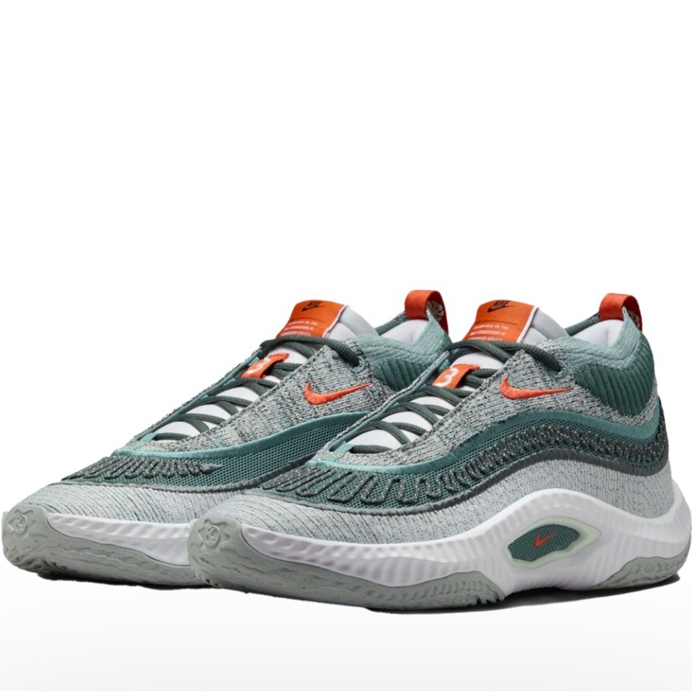 NEW Nike COSMIC UNITY 3 NRG BASKETBALL SHOES